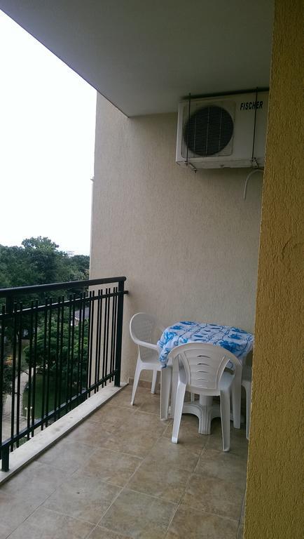 Paradise Green Park Apartment Golden Sands Room photo